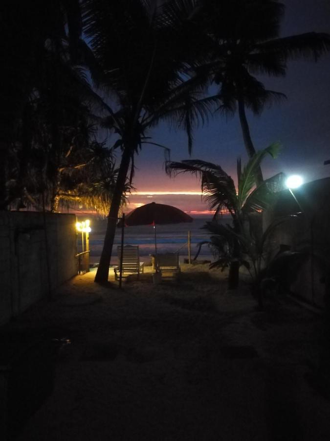 Uma Beach Home Boossa Екстер'єр фото